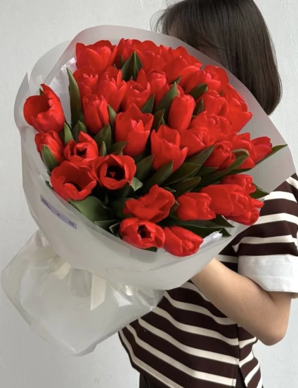 Букет "Red aura"